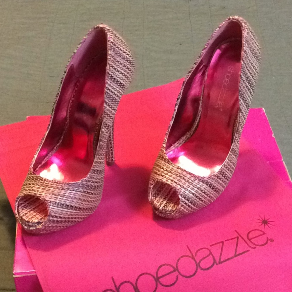 Jayne - pink heels